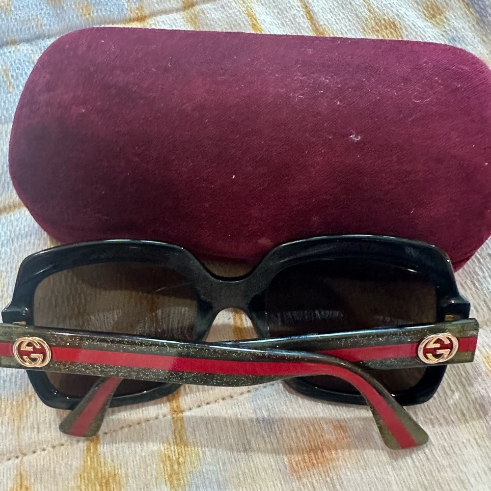 Gucci Black Sunglasses with Red and Green Stripes